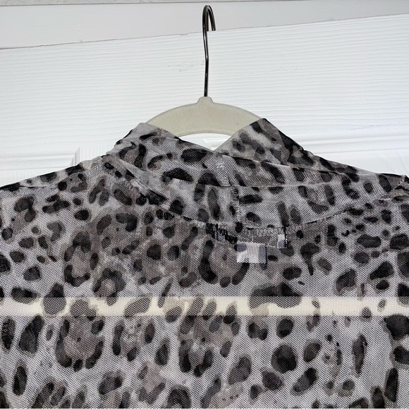 Ten Sixty Sherman Leopard Print Mesh Turtleneck Top - Large - Picture 6 of 13